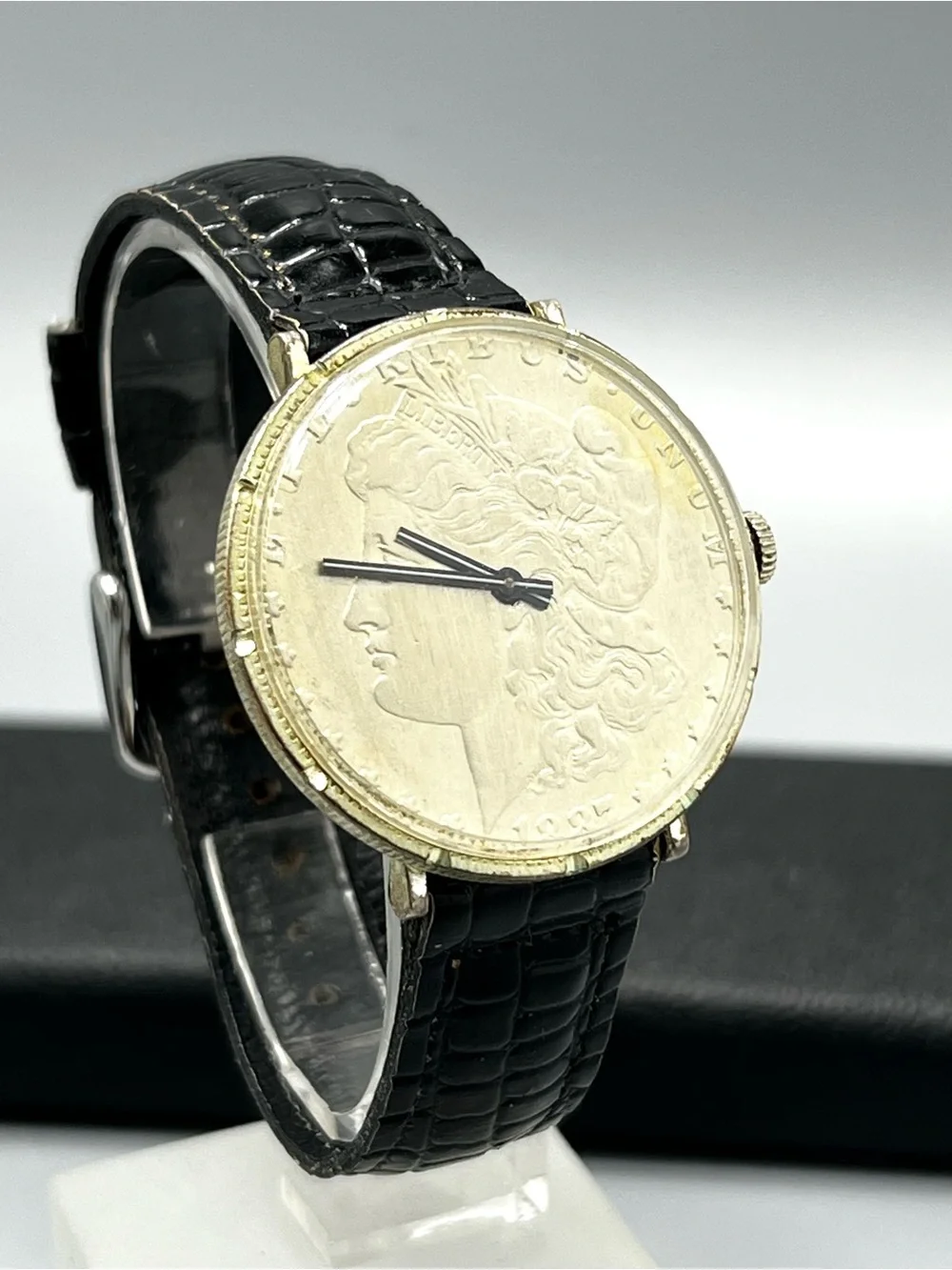 Vintage Le Jour Coin Face Men's Watch with Black Leather Strap